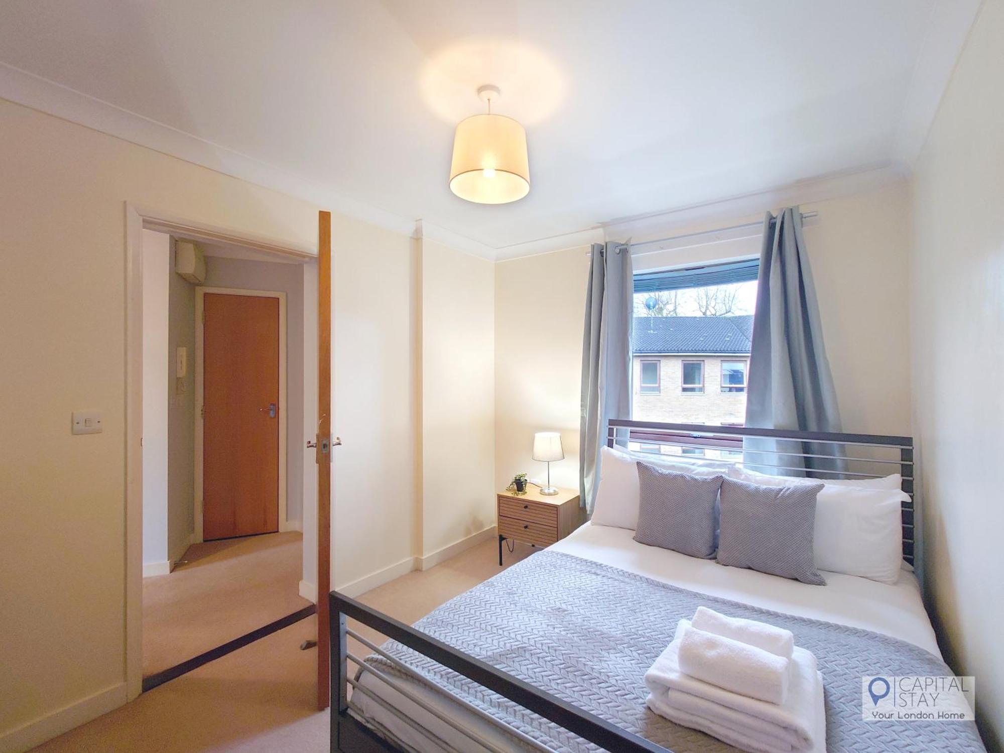 Appartamento Fully Serviced Two Bed In Poplar Londra