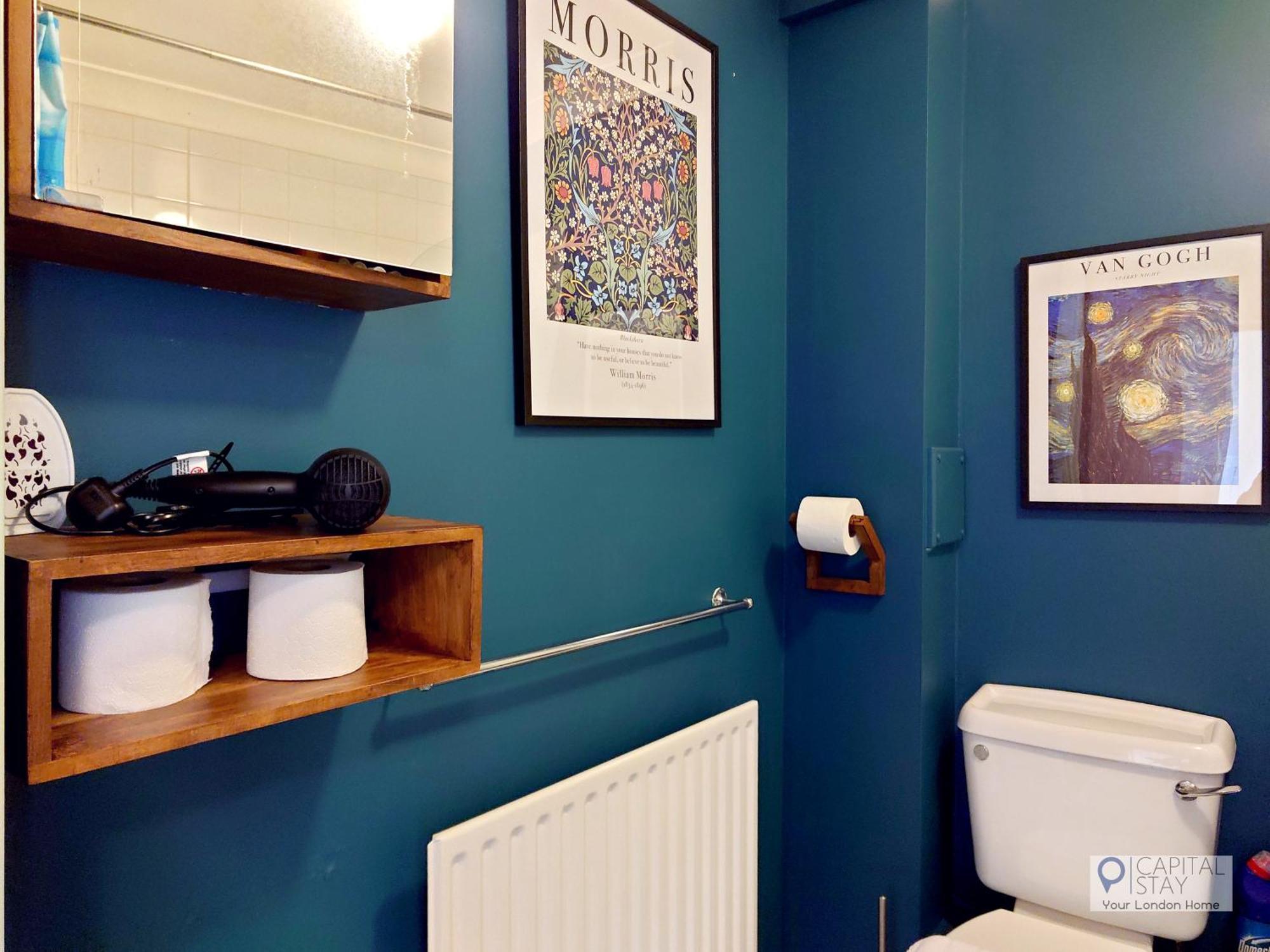 Fully Serviced Two Bed In Poplar Apartment