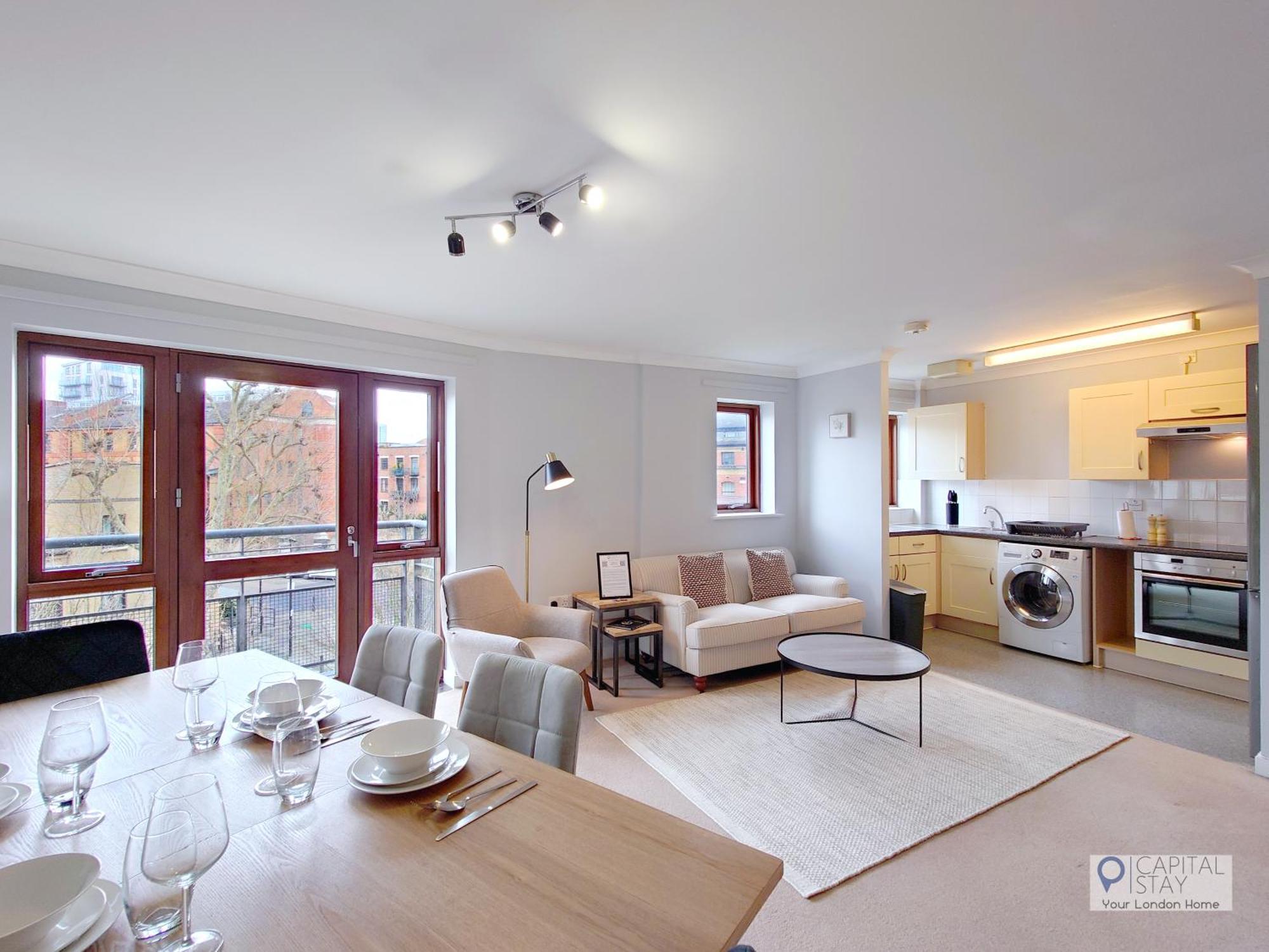 Fully Serviced Two Bed In Poplar Londra